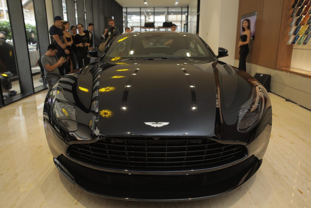 tiệm cầm xe ô tô Aston Martin uy tín tại HCM